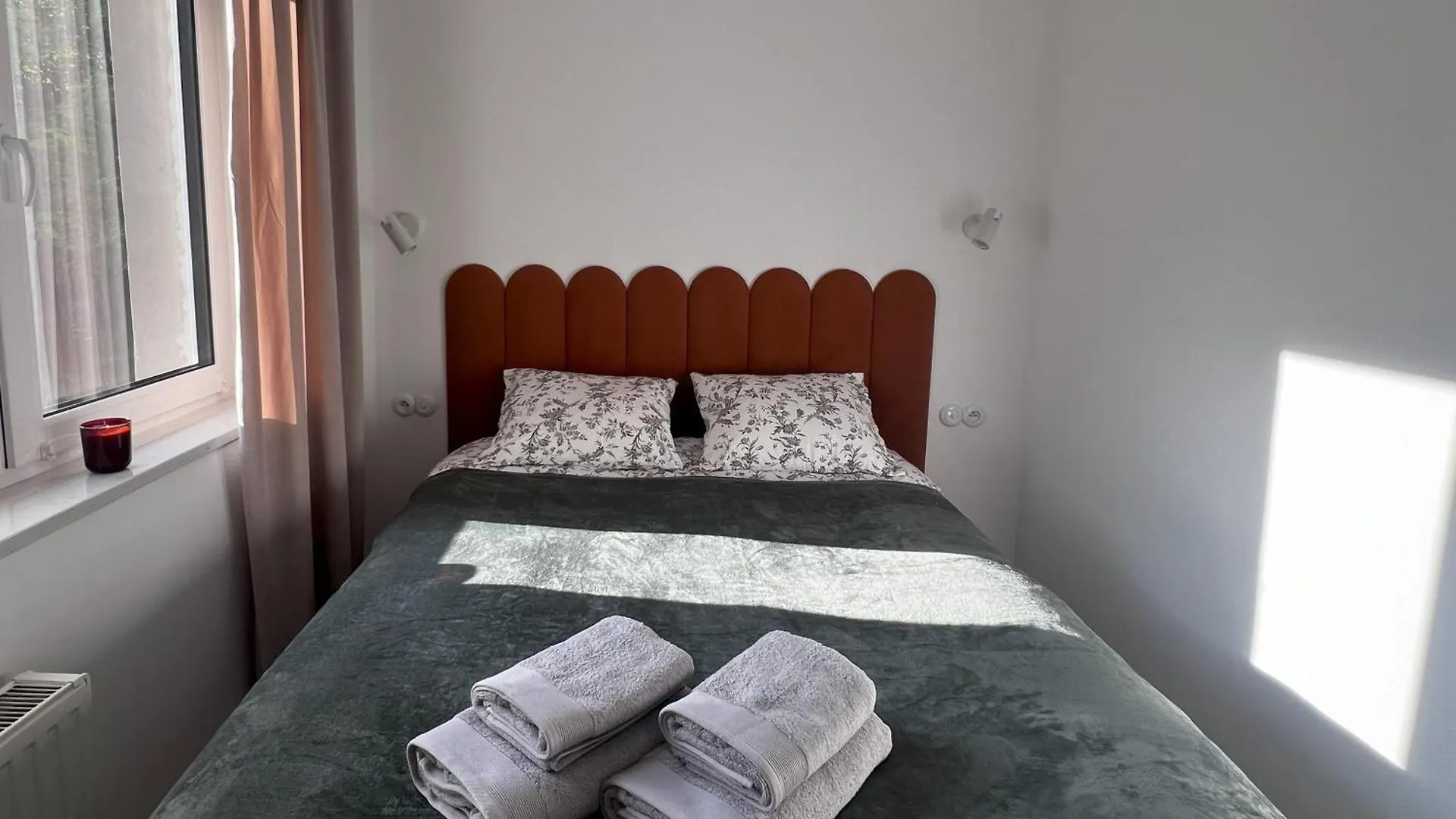 Warszawa Srodmiescie Pl. Zbawiciela Apartment 0*, Warsaw Poland